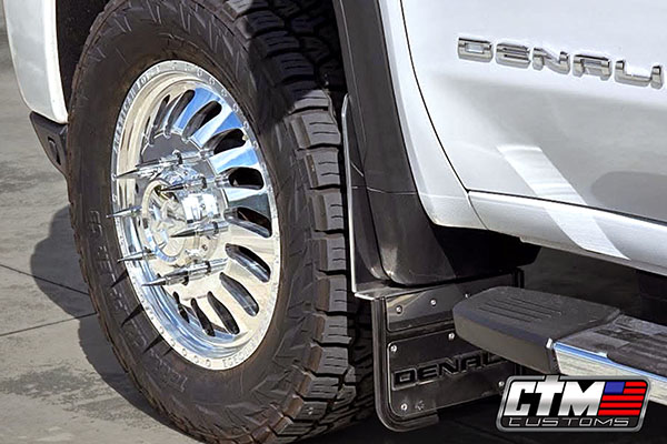 Custom GMC Denali Wheels