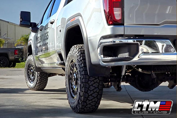Wheels and Tires for Heavy Duty Trucks
